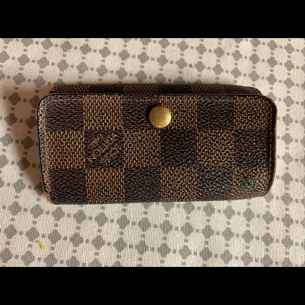 Louis Vuitton Damier Key Fold